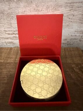 Authentic GUCCI beauty Mirror limited edition golden color with box